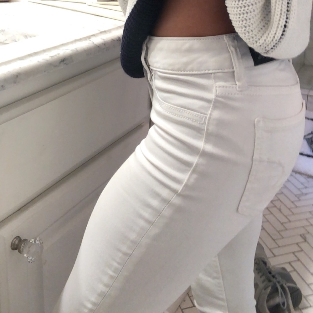 American Eagle white jeans